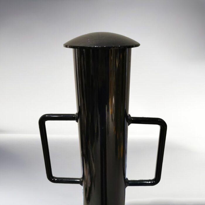 Top close-up of the 89-type underground movable bollard with binaural handle, showing the black body design for easy handling.