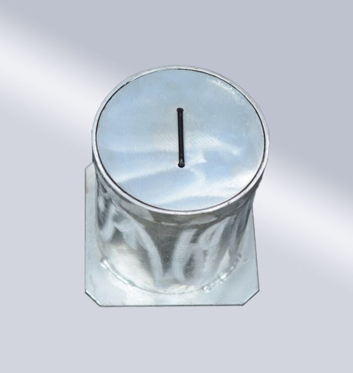 Close-up of the metal base for the 114-type bridge-handle underground lock movable bollard, featuring a stable structure to support and control movement.